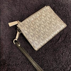 Michael Kors wristlet wallet for women